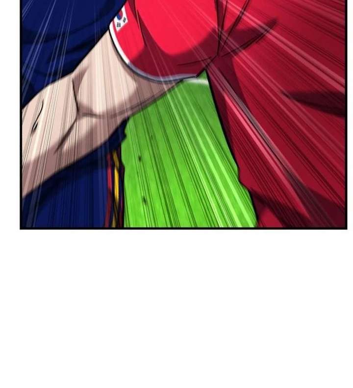 The genius midfielder’s passes are special Chapter 38 - Page 122