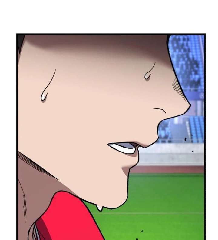 The genius midfielder’s passes are special Chapter 38 - Page 131